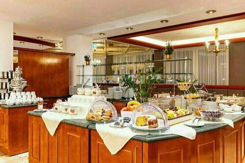 Hotel Latini, Забронировать Отель Отели Целль-ам-Зе с парковкой, рядом с Горнолыжный подъемник Шюттлифт, Парковка