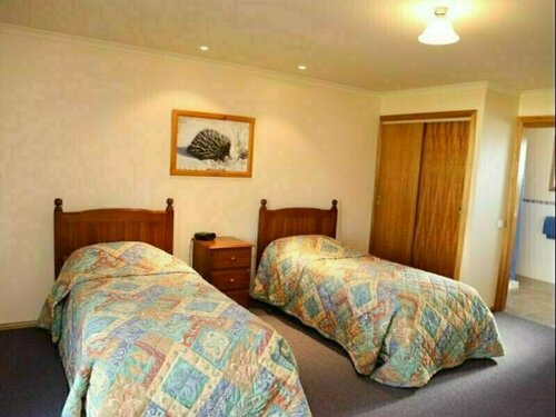 Little Desert Nature Lodge, Book Hotel Nhill Grampians