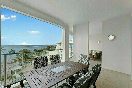 Oaks Hervey Bay Resort and Spa, Забронировать Курортный отель Уранган Харви-Бей, рядом с Reefworld Aquarium