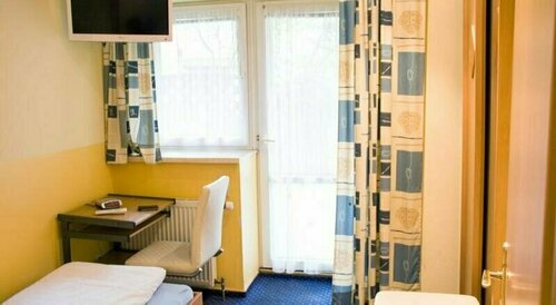 Hotel Alter Telegraf, Varaa Hotelli  