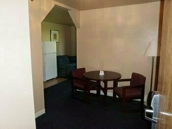 Home Place Inn, Prenota Hotel Nicholasville Kentucky