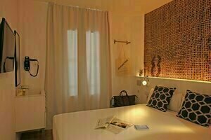 Chic&Basic Tallers Hostal
