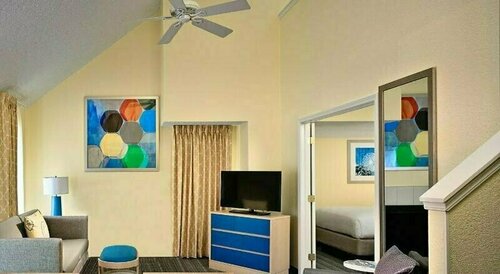 Sonesta Simply Suites Cleveland Airport, Забронировать Отель Отели штата Огайо с парковкой, Парковка