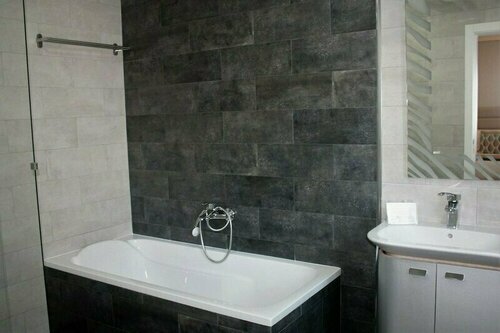 Silver Seahorse Garden Retreat, Book Bed and Breakfast Hoteller i Centro Region med pool, Swimmingpool