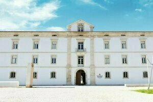 Отель Montebelo Mosteiro de Alcobaca Historic Hotel, Забронировать Отель СПА-отели Оэсте, SPA-услуги