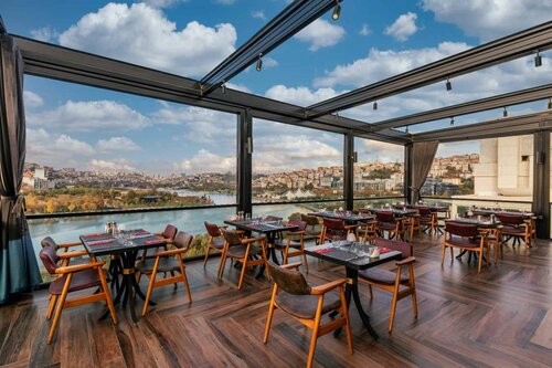 Ramada by Wyndham Istanbul Golden Horn, Rezervovat Hotel Beyoglu Istanbul, poblíž Halic Congress Center