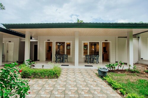 Sylvia Hotel & Resort Komodo, Забронировать Курортный отель Отели провинции Восточной Нуса-Тенгара с парковкой, Парковка