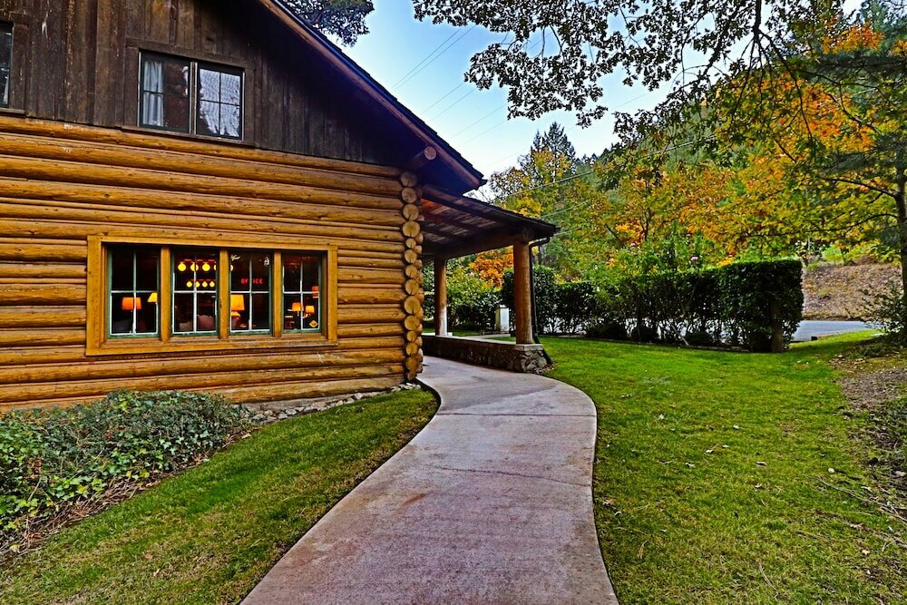 Weasku Inn