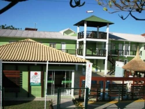 Pousada Mar Do Leste, Забронировать Гостевой дом Отели Флорианополиса с парковкой, рядом с Пляж Barra da Lagoa Beach, Парковка