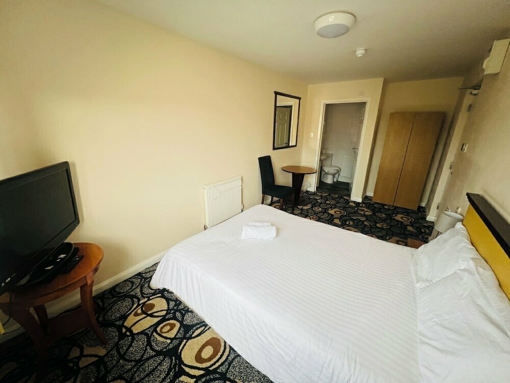 Premier Hotel