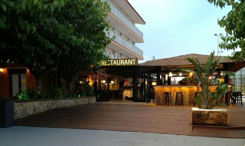 Hostal SolFina, Забронировать Гостевой дом Палафольс Коста-дель-Маресме