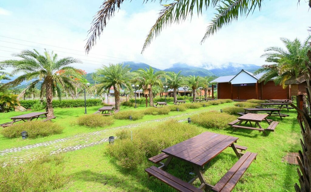 Ruisui Palm Lakes B&B