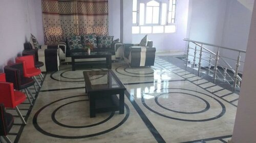 Hotel Sobo Central, Забронировать Отель Сринагар Jammu & Kashmir Ski