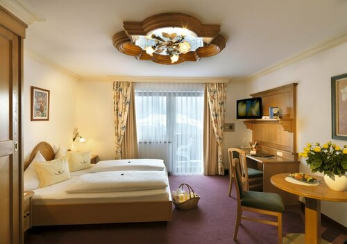 Aktivhotel Alpendorf, Забронировать Отель Санкт-Иоганн-им-Понгау 