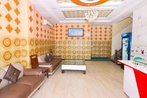 OYO 37774 Hotel The Great, Забронировать Отель Отели Амритсара с парковкой, рядом с Узловая железнодорожная станция Амритсара, Парковка