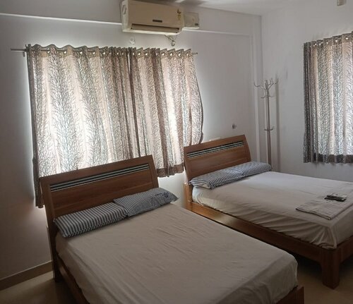 Blue Stones Residency, Забронировать Отель Отели штата Тамилнада с парковкой, Парковка