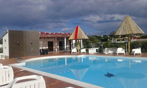 Apollonion Country House, Book Bed and Breakfast Hotels in Sicily with a Pool, Swimming Pool