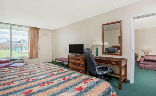 Knights Inn - Wabash, IN, Prenota Hotel Hotel a Wabash con parcheggio, Parcheggio