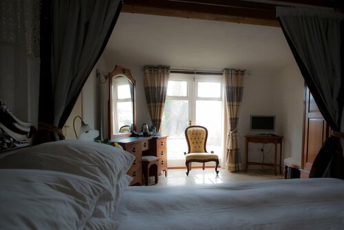 Shave Cross Rooms, Rezervați Bed and Breakfast Hoteluri de afaceri în Merseyside, 4* 5*