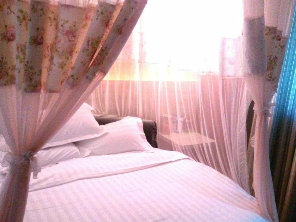 Baihe Boutique Hotel