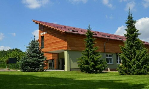 Hotel & Restaurant Waldcafe Hettstedt, Book Hotel Hoteller i Garz med parkering, Parkering