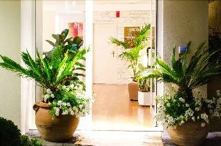 Mona Lisa Hotel, Забронировать Отель Отели в центре Каттолики, в центре, Завтраки, Парковка
