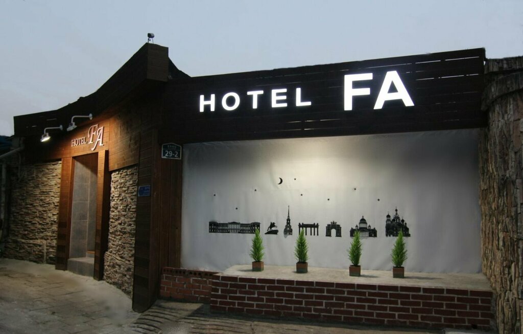 Hotel Fa Central
