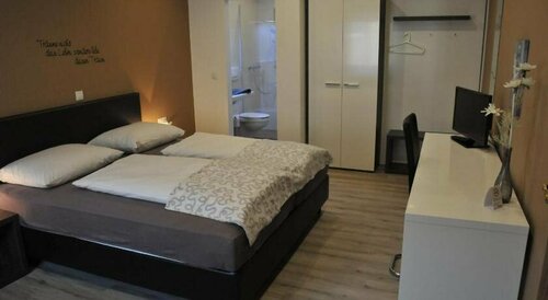 Hotel Krmstl "Zur Stadt Gmunden", Забронировать Отель Кирхдорф-ан-дер-Кремс Верхняя Австрия