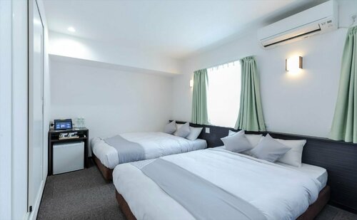 Universal Hotel Reborn, Забронировать Отель Сакаи Осака, рядом с Kansendo Osaka Store