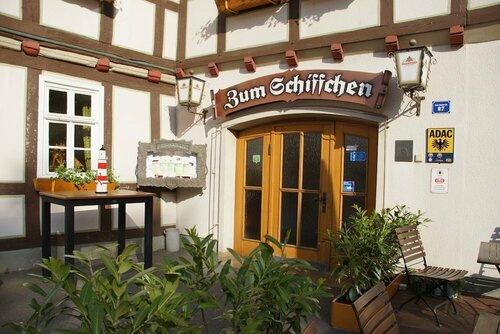 Hotel und Restaurant zum Schiffchen, Забронировать Отель Вольфхаген земля Гессен, рядом с Ратуша в г. Вольфхаген