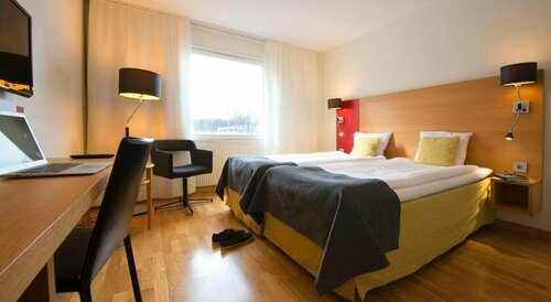 Scandic Örnsköldsvik, Забронировать Отель Отели Эрншельдсвик с парковкой, Парковка