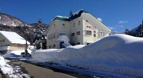 Kagura House