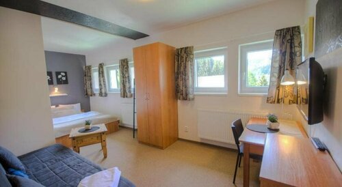Pension Renata, Reservar Casa de hóspedes Hotéis em Harrachov com piscina, Piscina