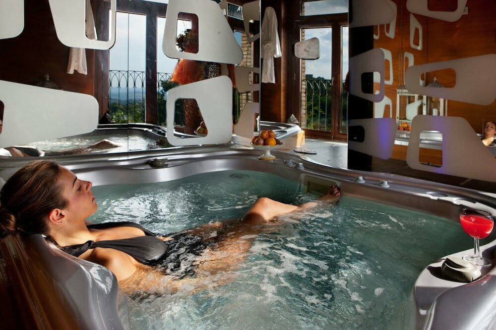Relais Il Canalicchio W. L. L Limited