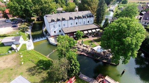 Seehotel Zum Löwen, Забронировать Отель Везенберг Мекленбургское поозёрье