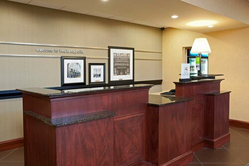Hampton Inn & Suites Indianapolis-Airport, Rezervasyon Otel Indianapolis Indiana