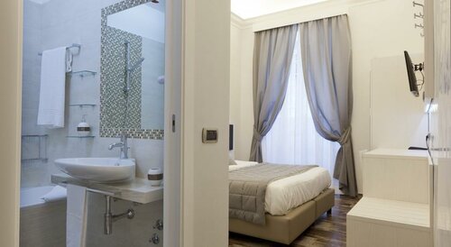 Luxury Apartment in Rattazzi, Book Lejlighed Rom hoteller med parkering, Parkering