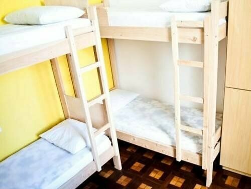 Kaza Rio Hostel, Забронировать Хостел Хостелы Рио-де-Жанейро, рядом с Praça da Bandeira Station, Хостел