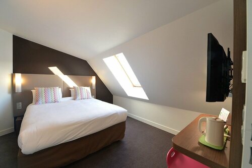 CAMPANILE PARIS - Clichy Centre, Забронировать Отель Отели в центре Клиши с завтраком, отели в центре Клиши с завтраком