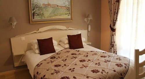 Hôtel Restaurant Le Moulin de Saint Verand, Забронировать Отель Отели Овернь-Рона-Альпы с парковкой, Парковка