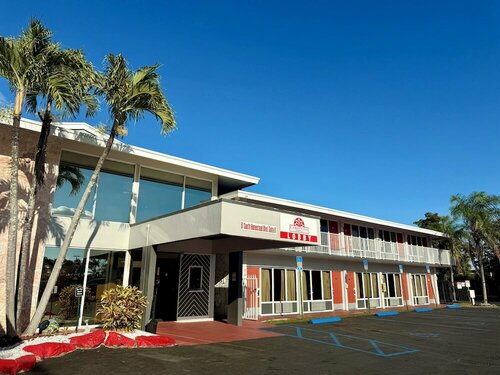 Garden Inn Homestead/Everglades/Gateway to Keys, Забронировать Мини-отель Хомстед Biscayne National Park, рядом с Florida Keys Outlet Marketplace