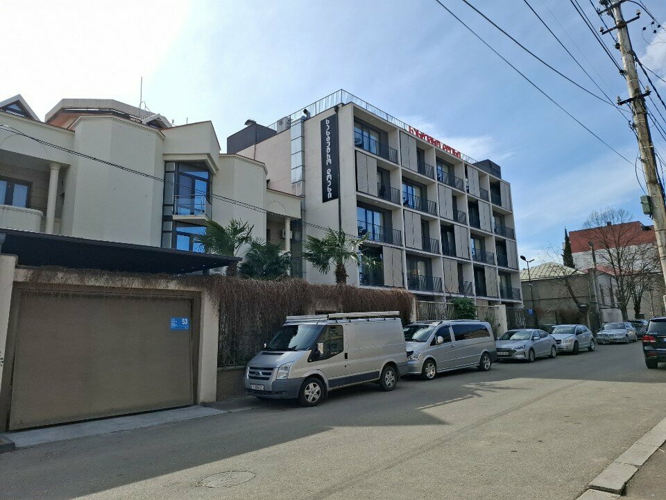 Hotel Doesi