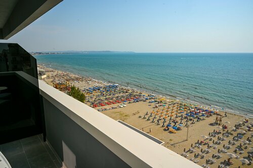 Adria Palace Durres Hotel, Đặt Khách sạn Khách sạn ở Durres County có hồ bơi, Hồ bơi