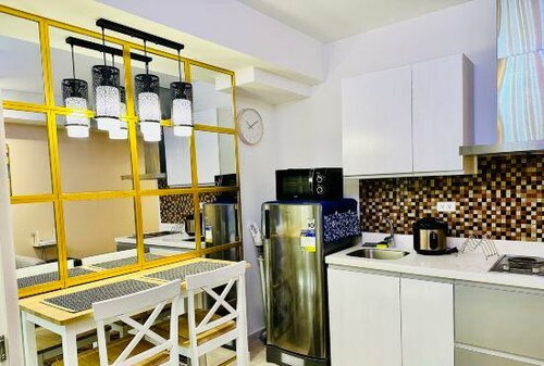 Fully Furnished Cozy Apartment in Azure, Varaa Huoneisto Luzon huoneistot, Huoneisto