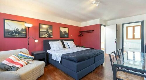 tam tam city lodge cottage, Buchen Sie Ferienhaus Hotels in Antwerpen mit Parkplatz, Parkplätze