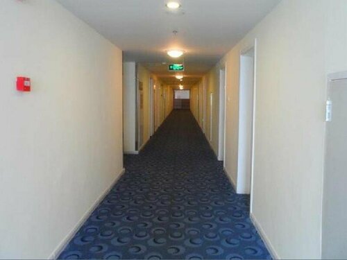 7 Days Inn Korla Coach Station Branch, Rezervați Hotel Hoteluri și cazare în Korla, Hotel