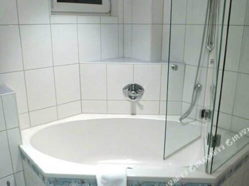 Hotel zur Schwaben-Schänke, Reserva ahora Hotel Renningen Baden-Wurtemberg