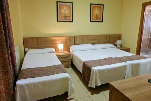 Hostal Costa Azul, Забронировать Отель Центр Гранада, рядом с Дворец Альгамбра