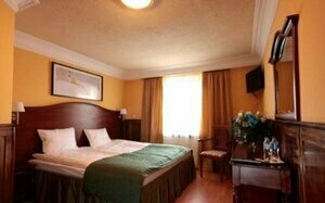 Hotel Kresowianka, Забронировать Отель Отели Куявско-Поморского воеводства с парковкой, Парковка