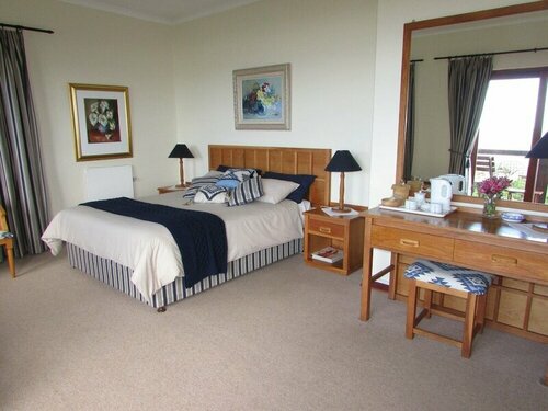 Melkhoutkloof Guest House, Buchen Sie Pension Outeniqua Strand George